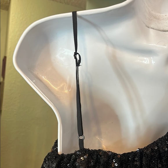 NWT BB Dakota Black Sequin One-Shoulder Top- stretchy Sz XS- gorgeous - Picture 6 of 11